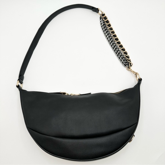 Marc Jacob’s The Eclipse Bag in Black - Picture 10 of 16